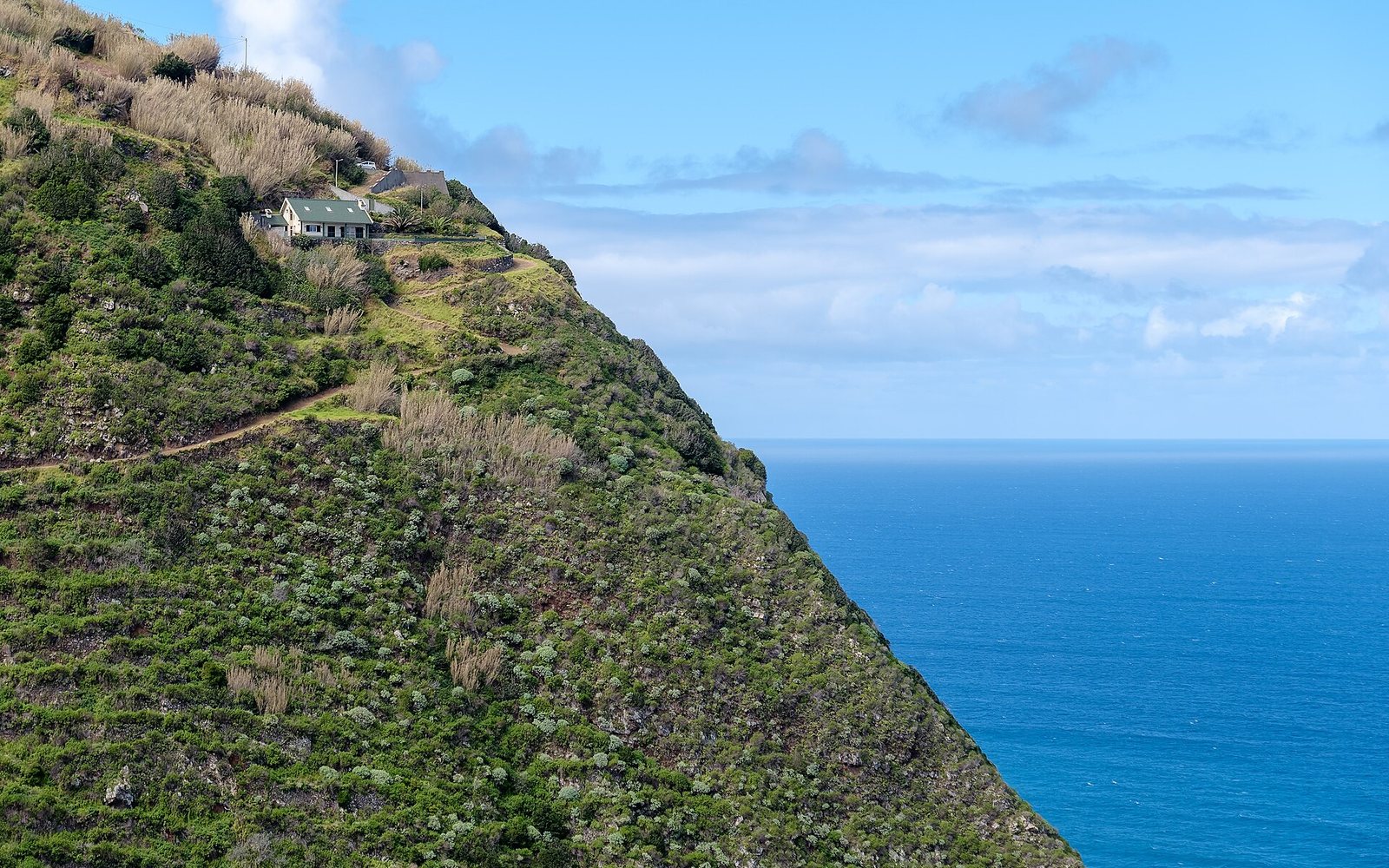 Short-term rental in Madeira: what to check before investing